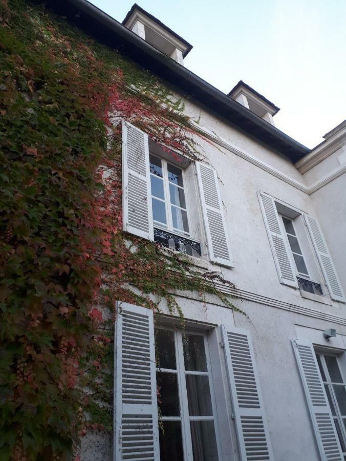 Saint-Eusebe Mansion - Hotel Particulier St-Eusebe โอแซร์ ภายนอก รูปภาพ
