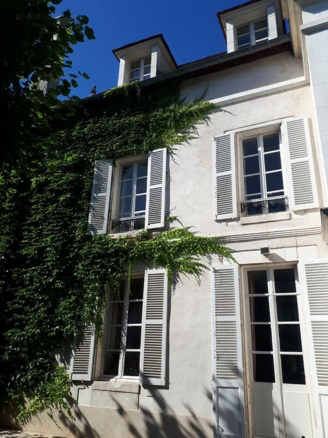 Saint-Eusebe Mansion - Hotel Particulier St-Eusebe โอแซร์ ภายนอก รูปภาพ