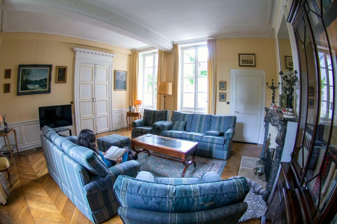 Saint-Eusebe Mansion - Hotel Particulier St-Eusebe โอแซร์ ภายนอก รูปภาพ