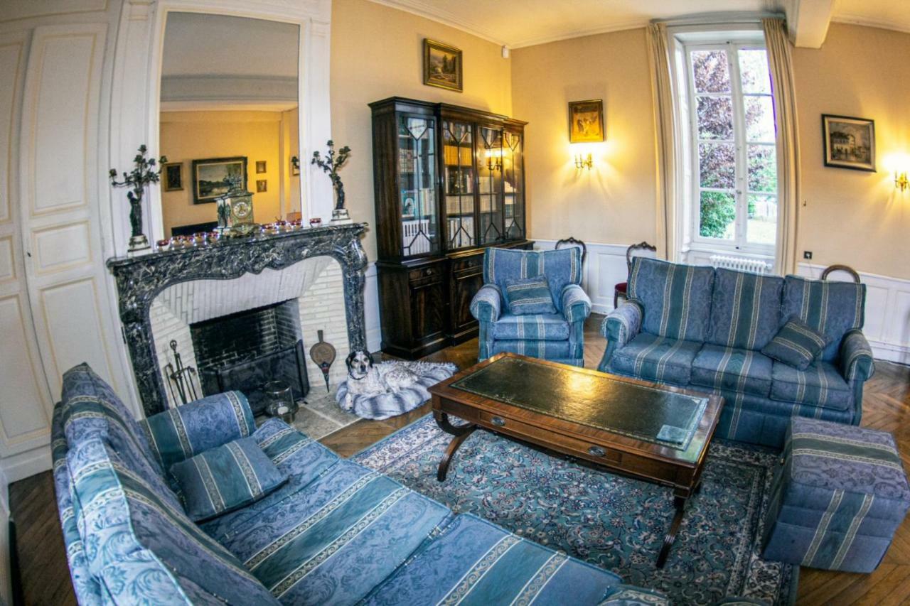 Saint-Eusebe Mansion - Hotel Particulier St-Eusebe โอแซร์ ภายนอก รูปภาพ